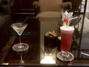 Dry Martini & Singapore Sling 