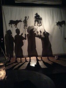 spectacles d'ombres de marionnettes en cuir Bambu Stage