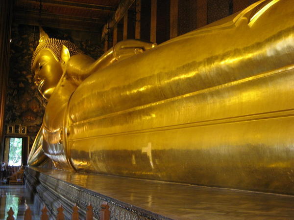 Wat Po, Reclining Bhudda