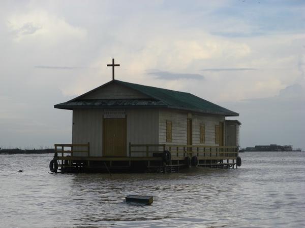Tonlé Sap - Church