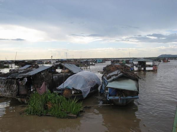 Tonlé Sap - House boats