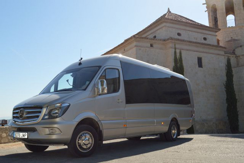 minibus rental Barcelona