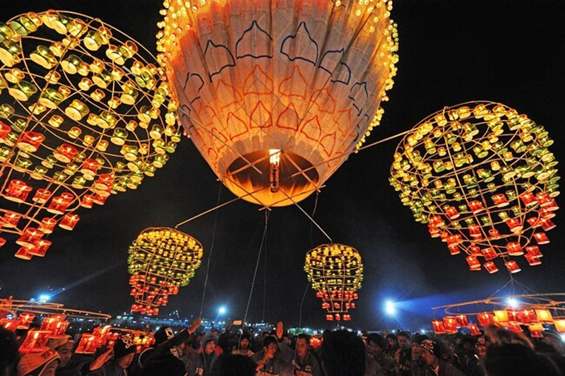 Taunggyi Balloon Festival 