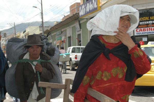 Ecuadorian man & woman