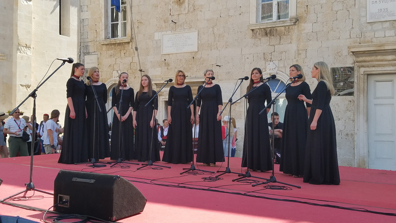 Female A Capella Singers