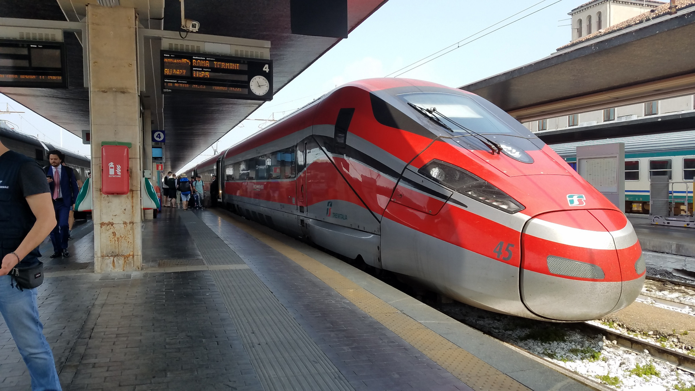 travel from florence to venice by train