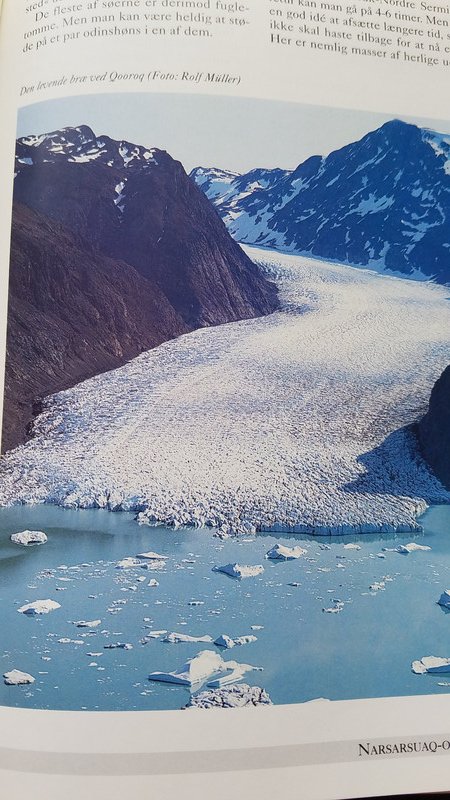 A better picture of the glacier from a magazine.