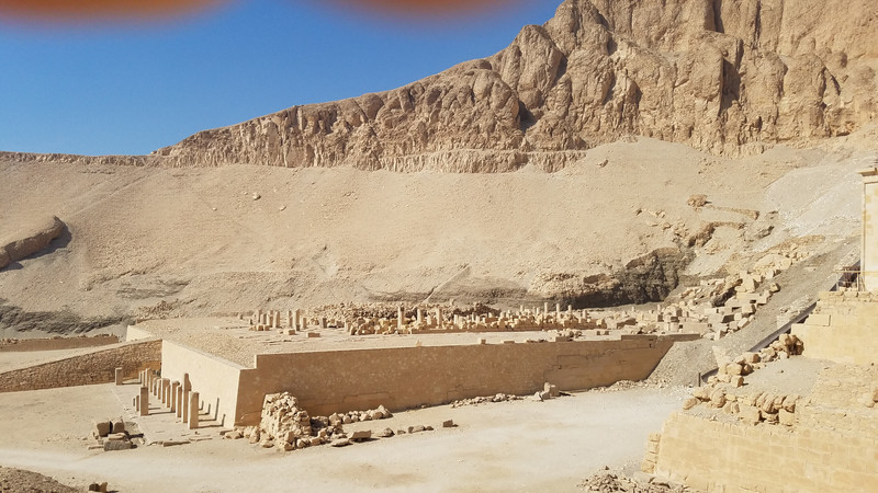 Temple next to Hatshepsut Temple