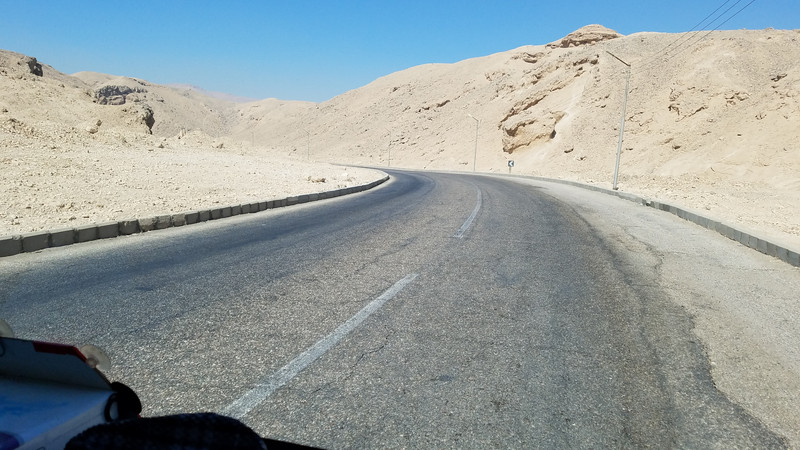 Road to Valley of Kings