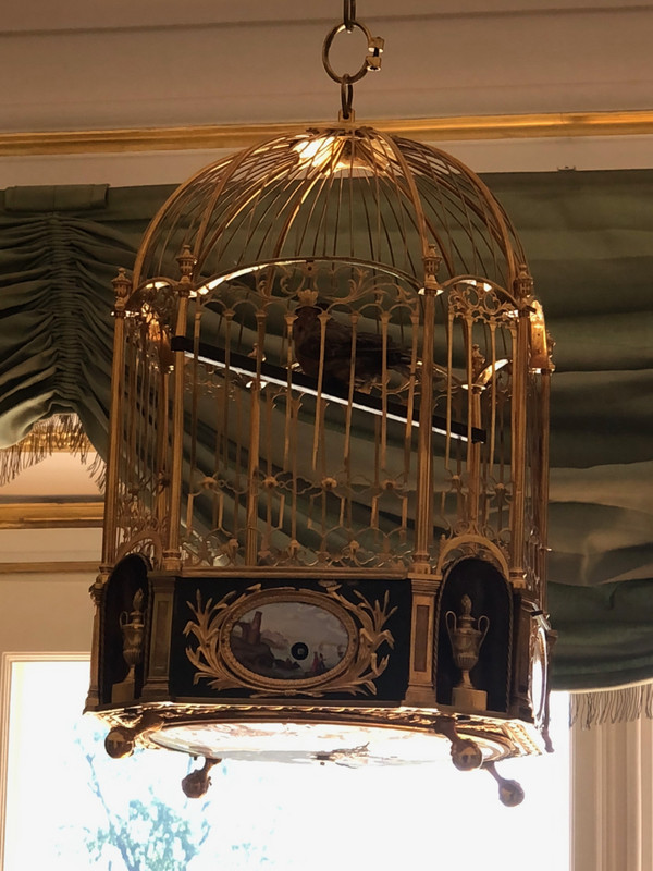 IMG_0750A BIRDCAGE MADE IN SWITZERLAND WITH A CLOCK ON THE BOTTOM