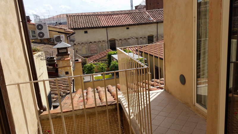Pisa apartment balcony
