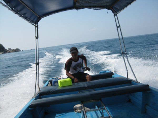Our snorkeling boat driver 