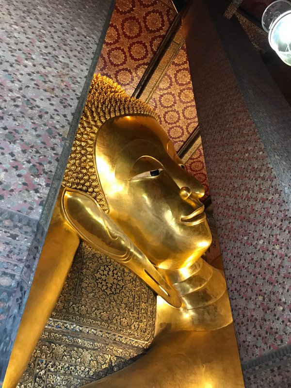 The recling buddah at Wat Poh