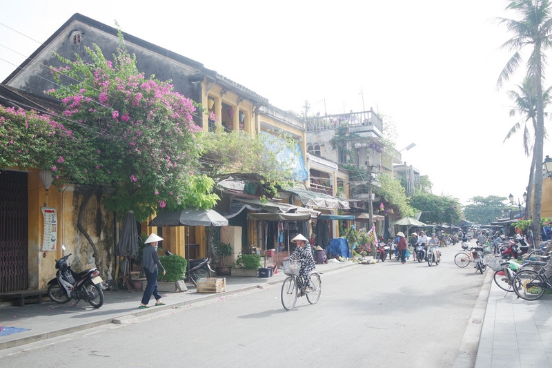 The picture perfect streets of Hoi An