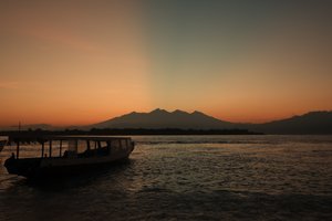 Sunrise view of Mount Rinjani, Lombok from Gili T 