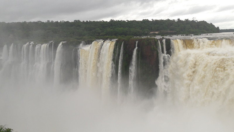 The calm Iguazu River turns so violent so fast!