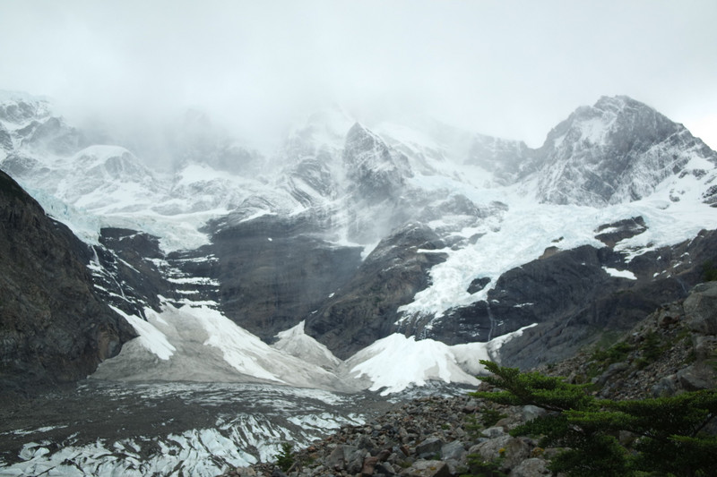 Cerro Paine Grande (3050m) and Francés Glacier