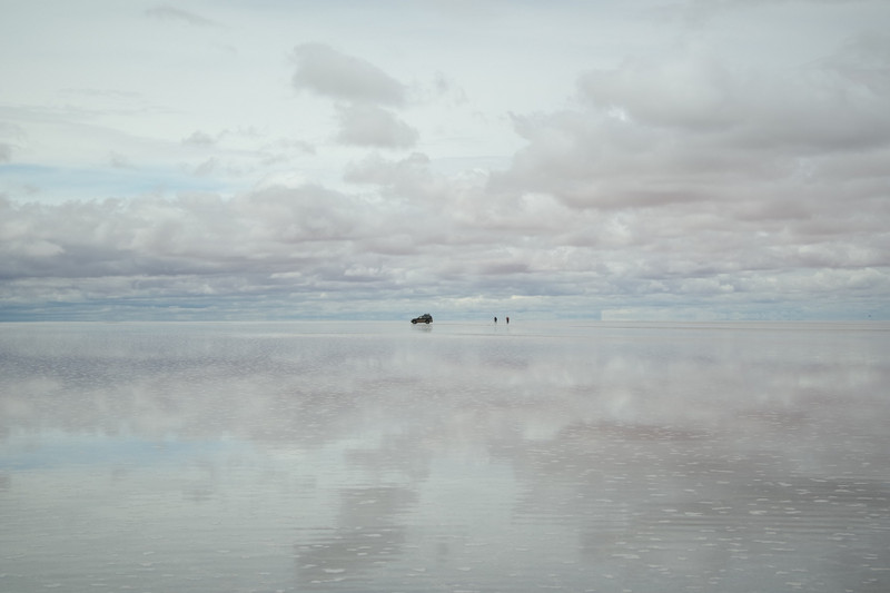 Salar de Uyuni - the world's largest salt flat