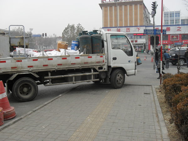 Footpath ideal to park your truck