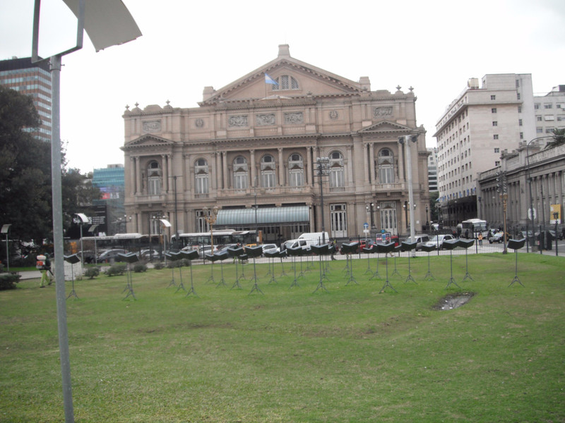 Teatro Colon and the art installation
