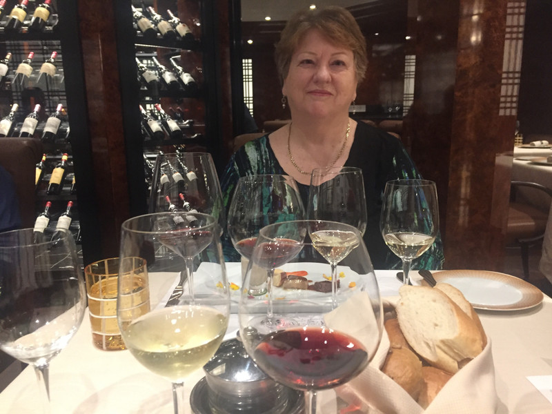Wine and food pairing in La Dame