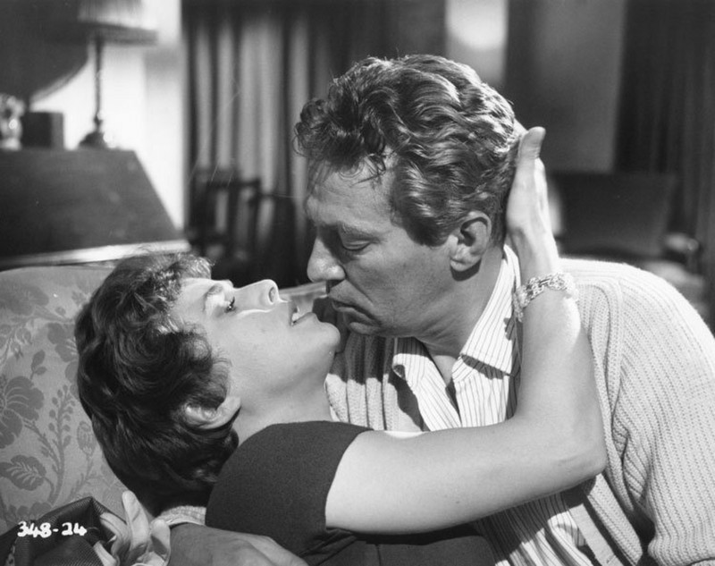 Peter Finch and Billie Whitelaw