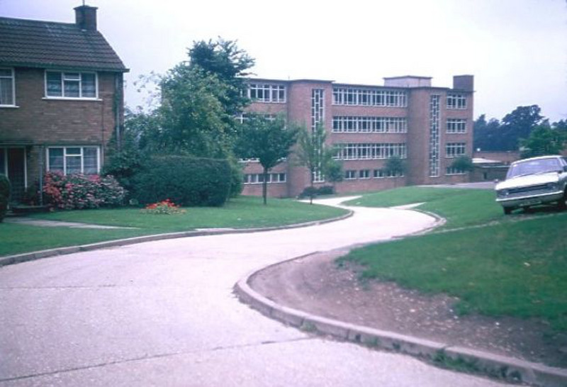 Stoneham School seen from Cockney Hill (Caretaker's House on Left))
