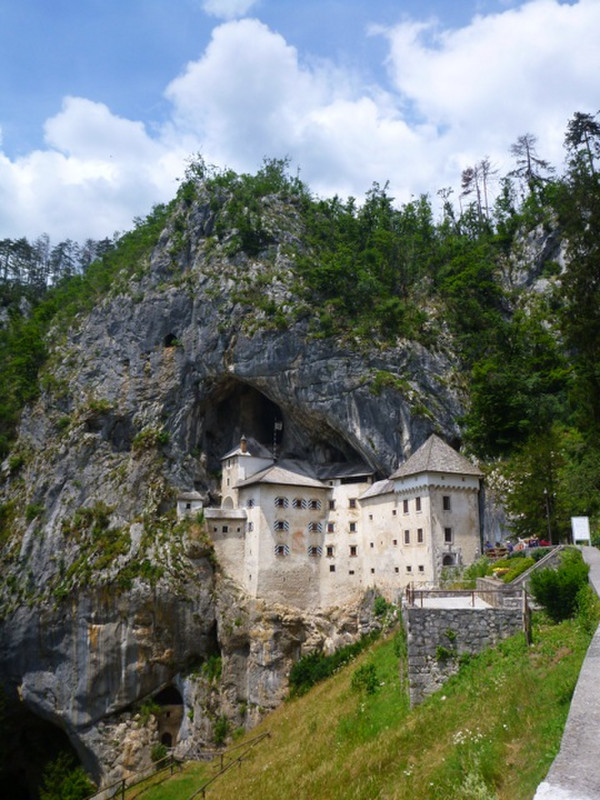 Predjama castle