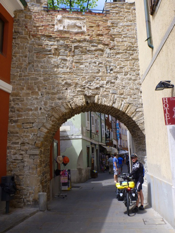 Entrance to small laneways