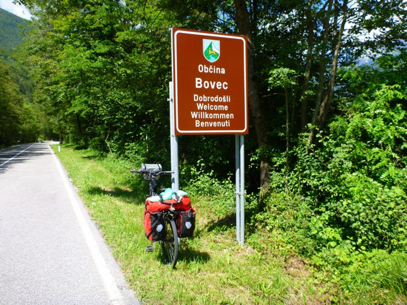 Bovec border