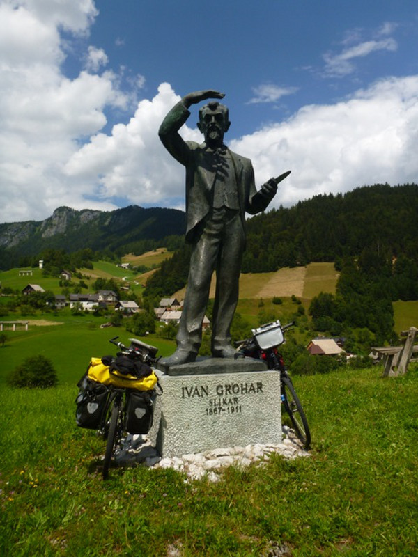 Gorica statue to commemorate famous artist