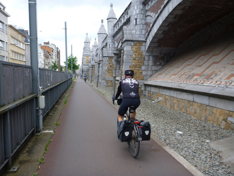Riding into Antwerp