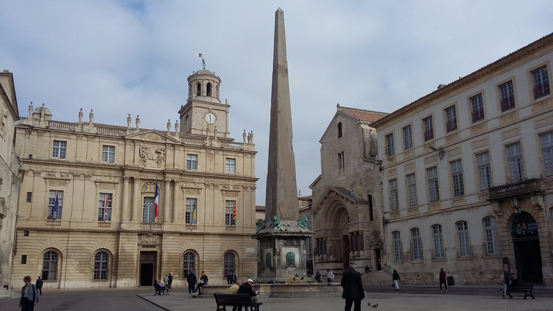 Arles main square
