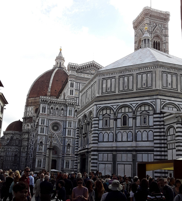 Crowds today at the Duomo