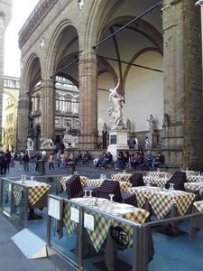Can eat too in Piazza Signoria
