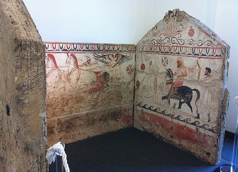 Paestum Artifacts