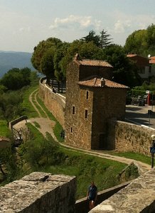 Montalcino Wall