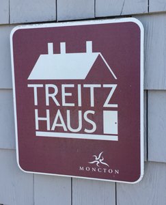 Treitz Haus - 1760 - Oldest House