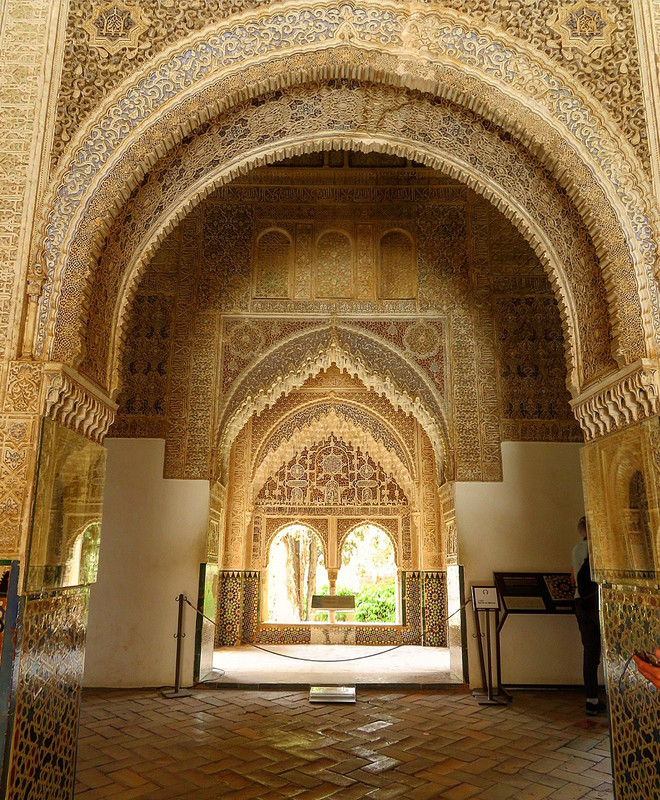 Inside Nasrid Palace 