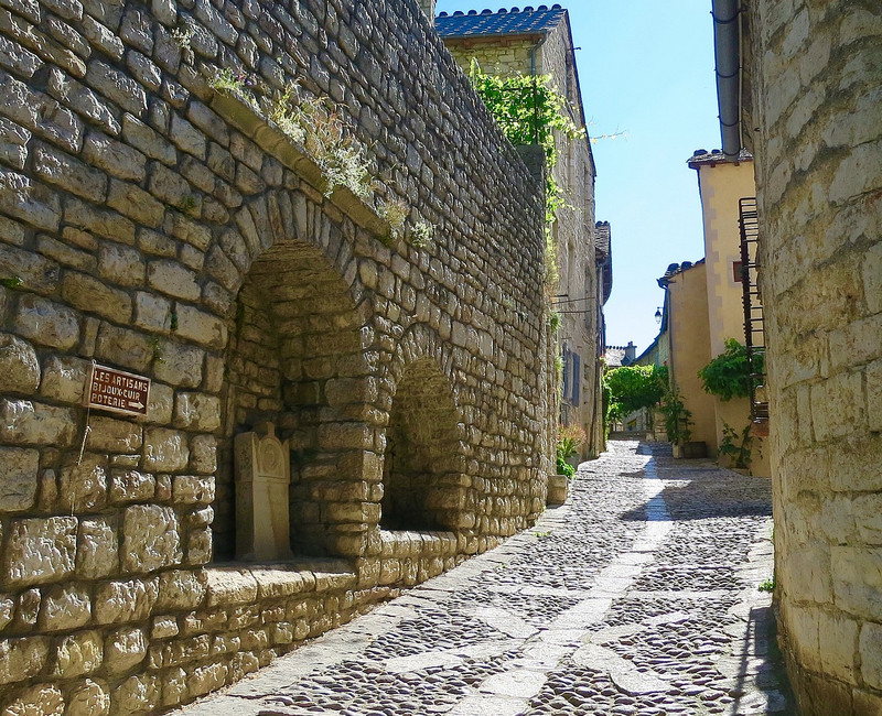 Alley in Sainte-Enimies