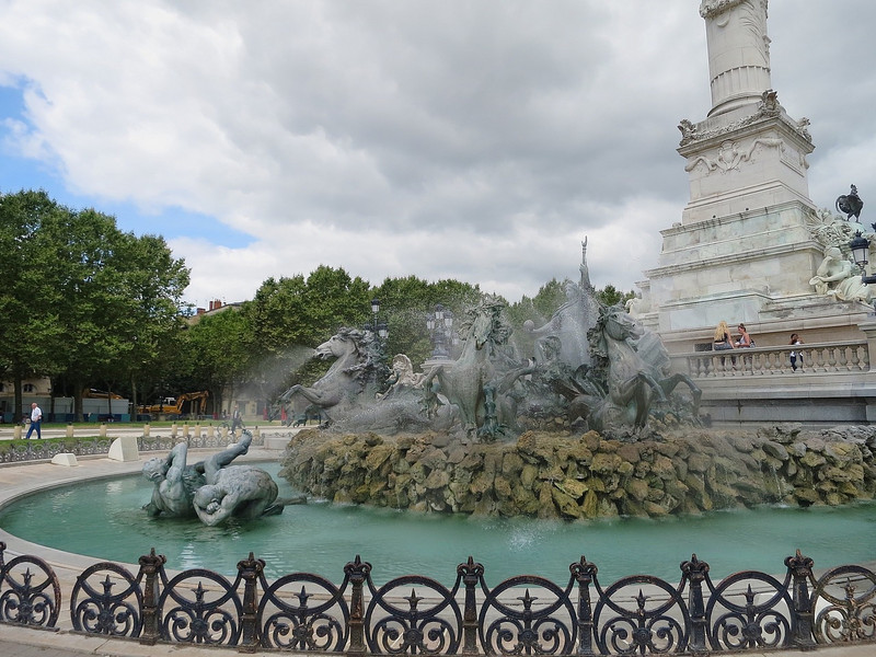 Girondins Fountain 