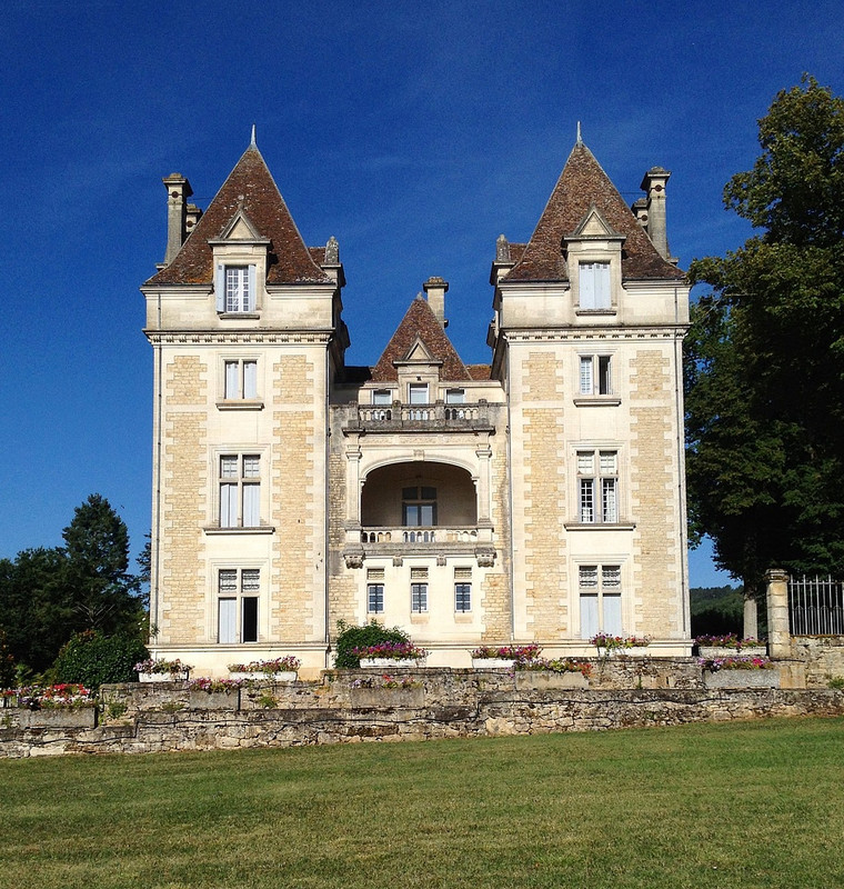 The chateau where we stayed.