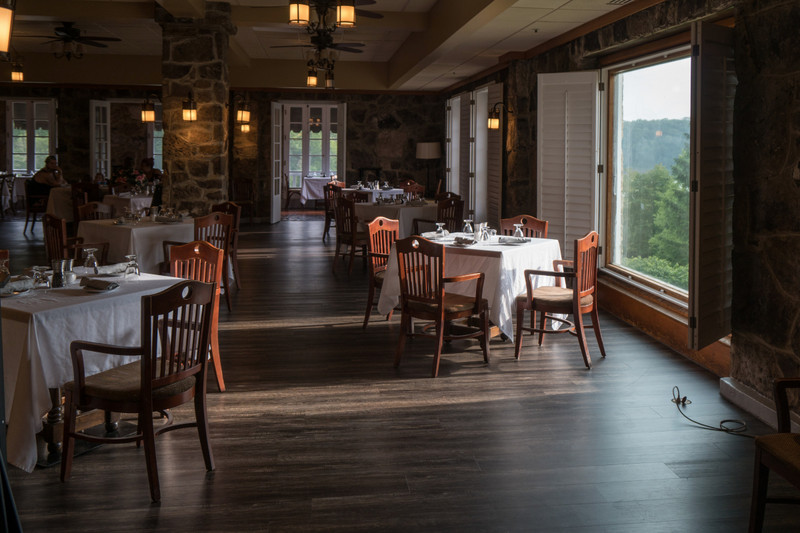 Mountain Lake Lodge dining.