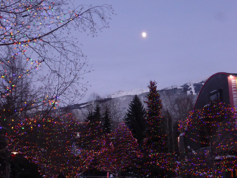 Getting close to full moon of Christmas.
