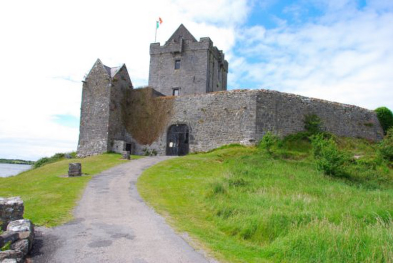 Dunguaire Castle, Galway