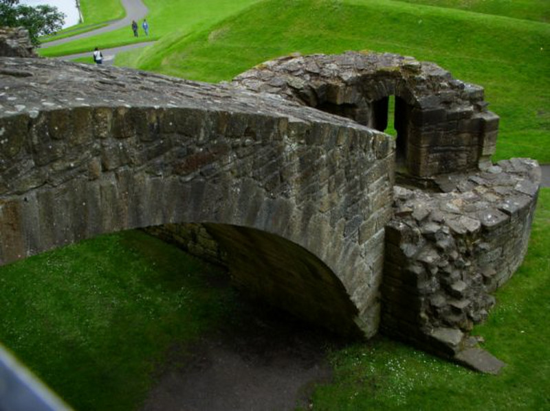 Linlithgow Castle entry