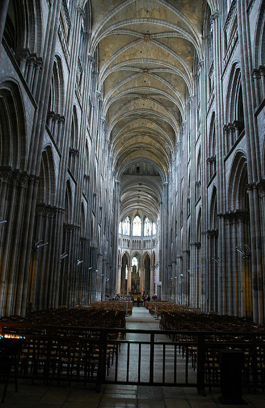 looking down the aisle, Notre-Dame