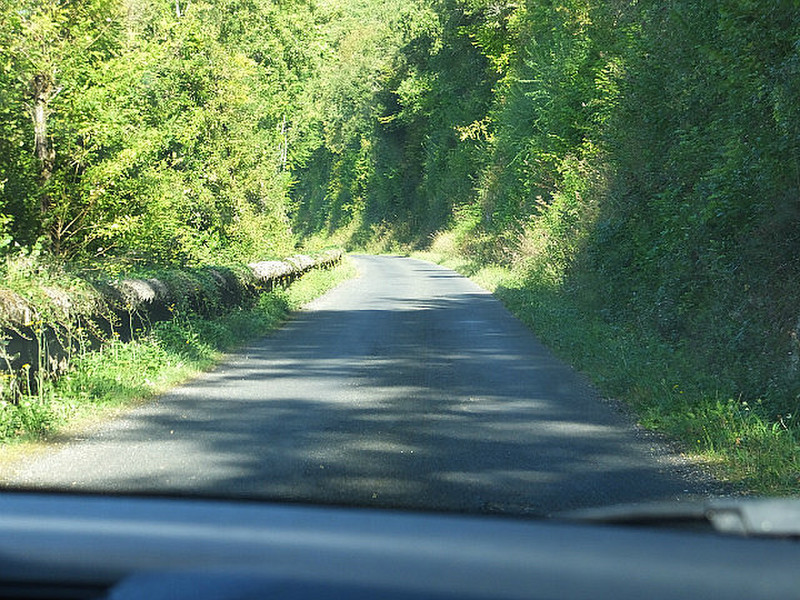 This is a 2 lane road, 90 kph