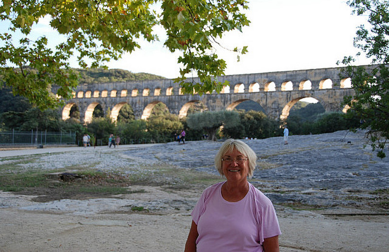 Stacy and the Pont Du Gard