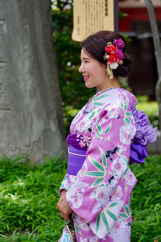 Girl in traditional dress, Senso-Ji Temple